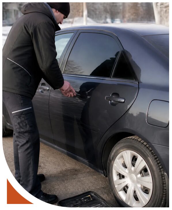 Вскрытие автомобиля Тойота в Бердске от 2603 р. | Разлок-Брд